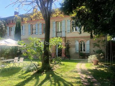 Maison de maîtres - 311 m² - 9 pièces
