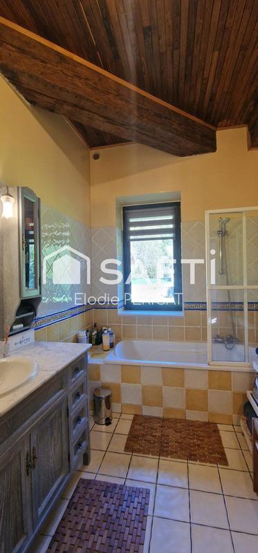 Maison - 92 m² - 4 pièces