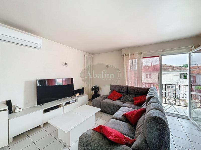 Maison - 145 m² - 9 pièces