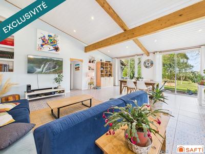 Maison - 210 m² - 8 pièces
