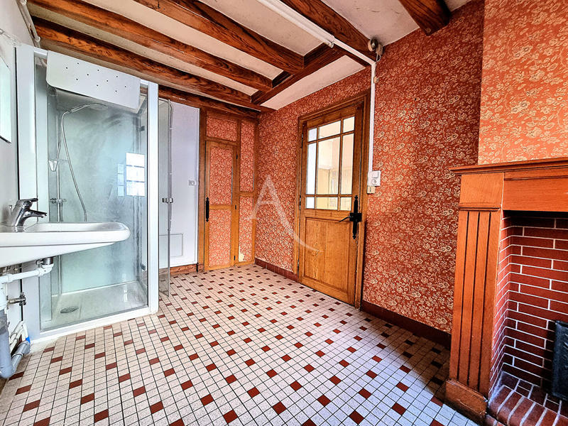 Maison - 170 m² - 9 pièces