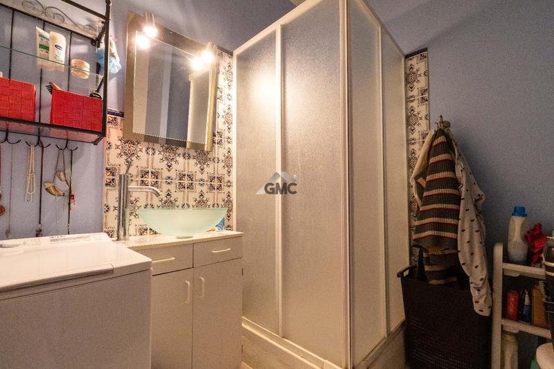 Maison - 234 m² - 8 pièces