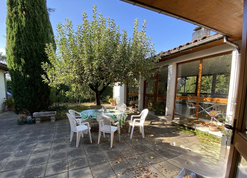 Maison contemporaine - 208 m² - 8 pièces