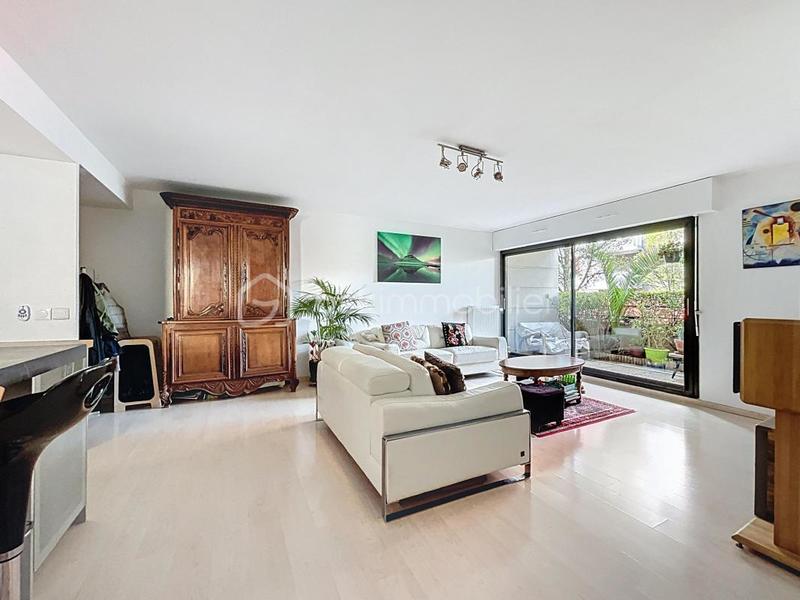 Appartement - 85 m² - 3 pièces