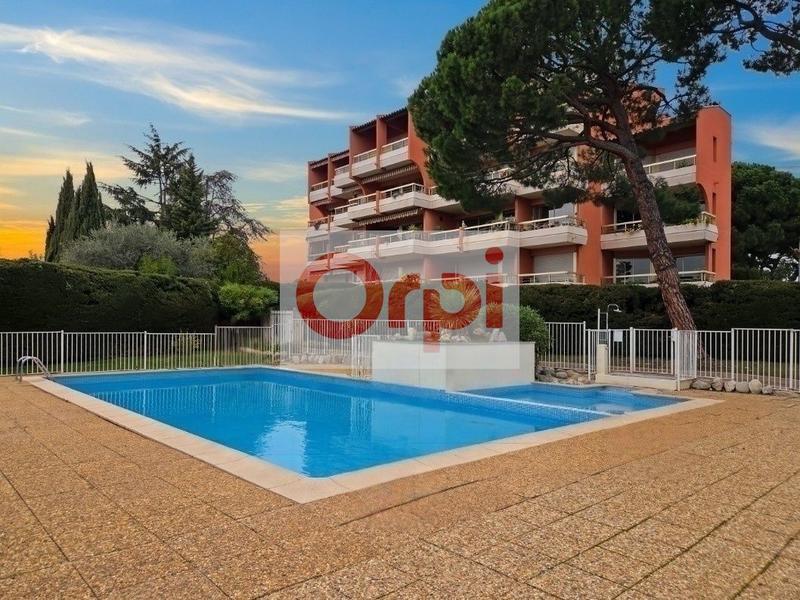 Appartement - 77 m² - 3 pièces