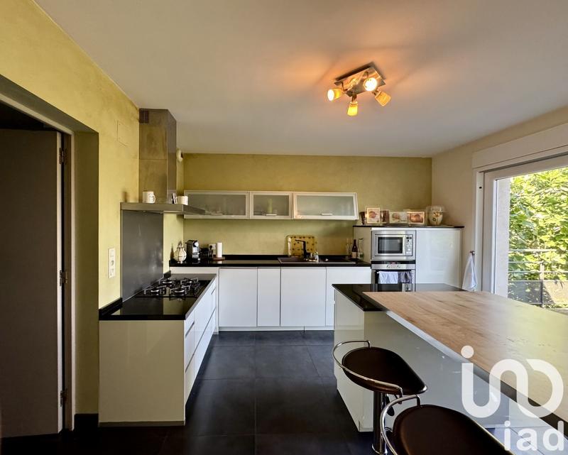 Maison - 175 m² - 6 pièces