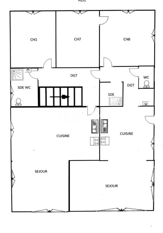 Maison - 170 m² - 9 pièces