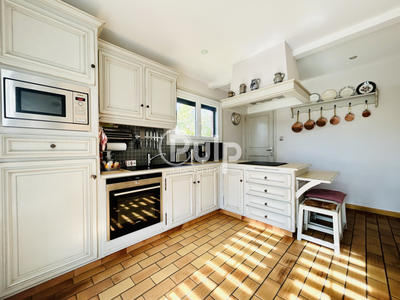 Maison - 103 m² - 5 pièces