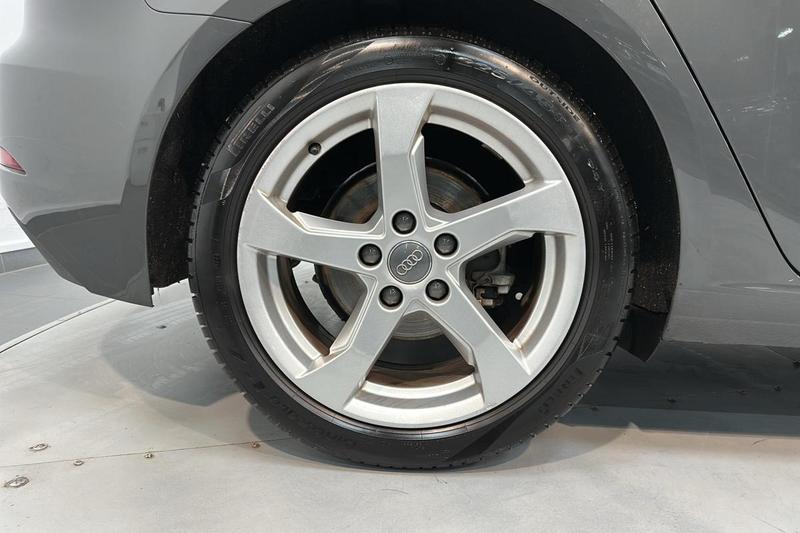 Audi A3 sportback 35 Tfsi CoD 150 s tronic 7 Sport