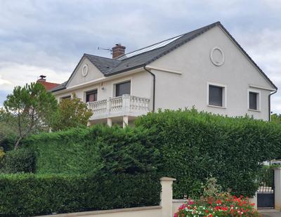 Maison - 258 m² - 6 pièces