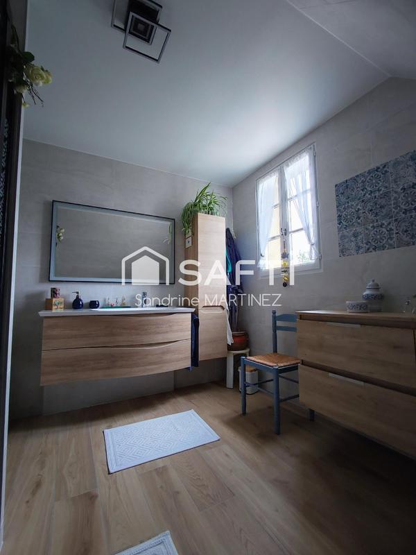 Maison - 140 m² - 6 pièces