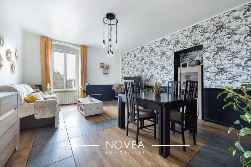 Appartement - 95 m² - 5 pièces