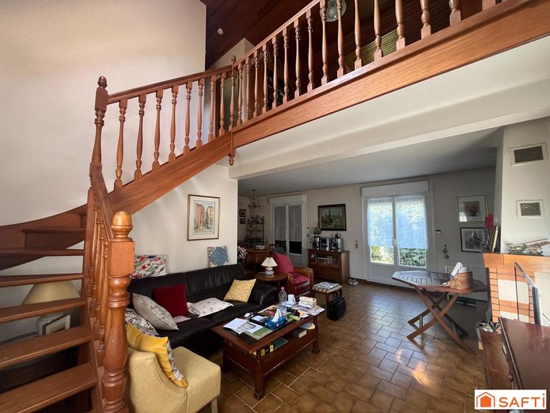 Maison - 105 m² - 7 pièces