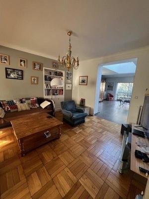 Maison - 246 m² - 10 pièces