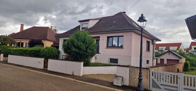 Maison traditionnelle - 209 m² - 8 pièces