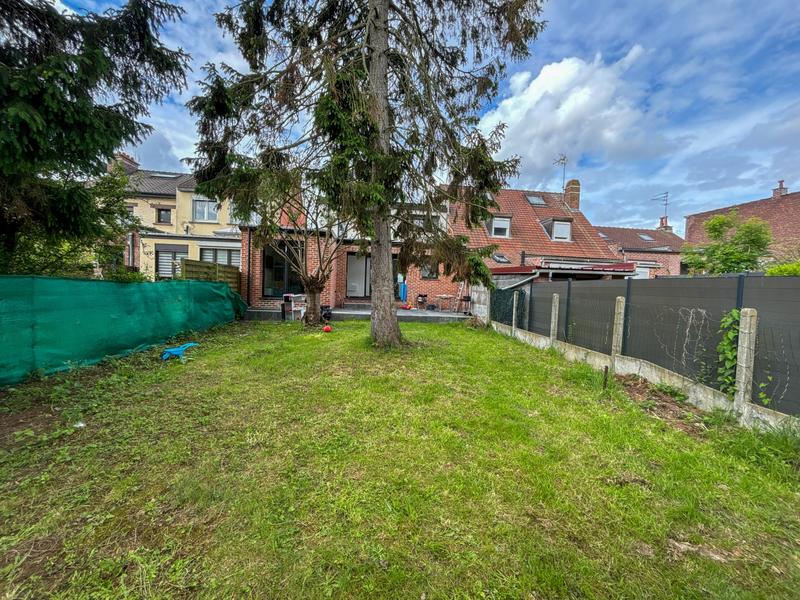 Maison - 120 m² - 5 pièces