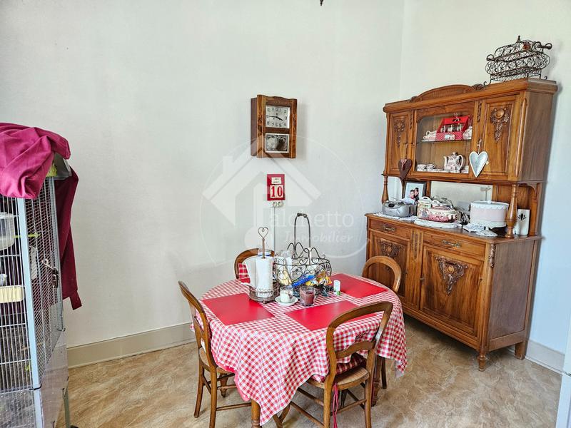Maison de village - 238 m² - 10 pièces