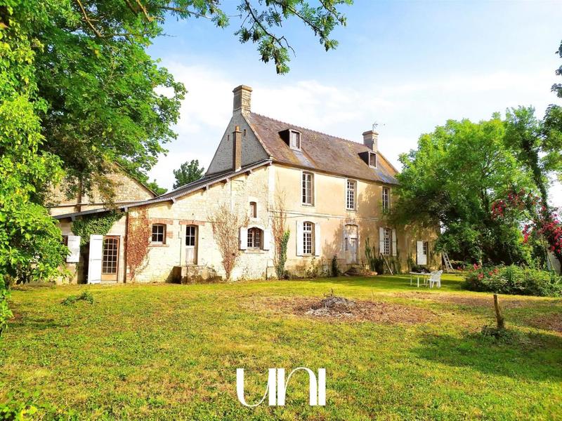 Maison de maîtres - 255 m² - 8 pièces