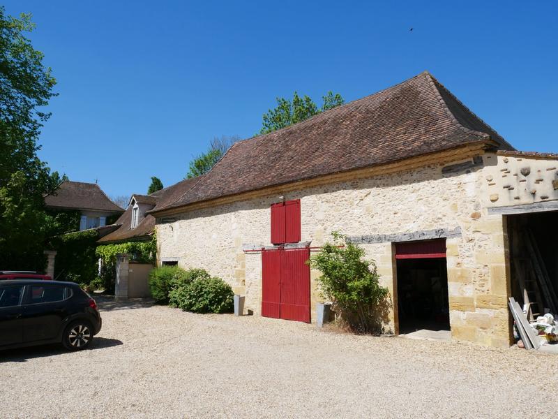 Appartement - 415 m² - 12 pièces