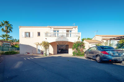 Villa - 161 m² - 6 pièces