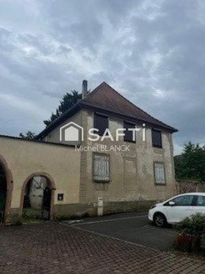 Maison - 240 m² - 10 pièces