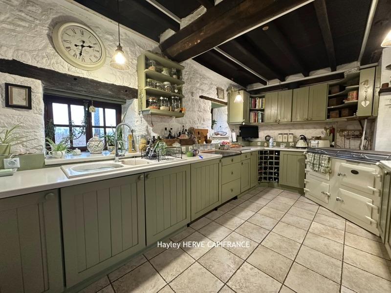 Maison en pierre - 170 m² - 6 pièces