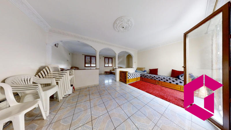 Maison - 190 m² - 7 pièces