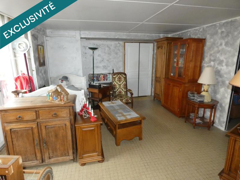 Local commercial - 2 200 m² - 8 pièces