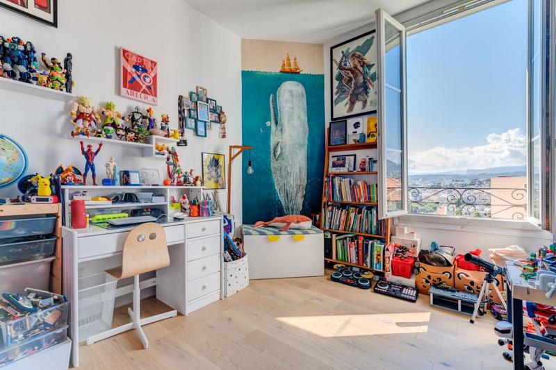 Appartement - 84 m² - 4 pièces