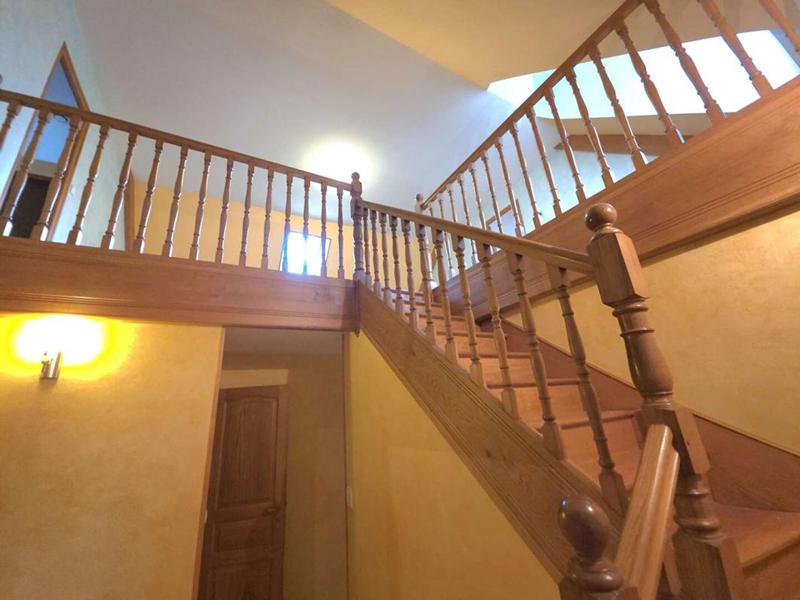 Maison - 204 m² - 9 pièces