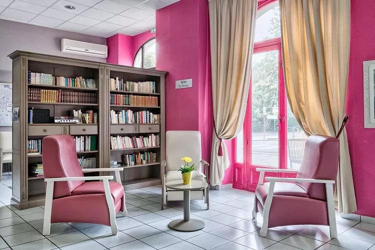 Appartement ancien - 23 m² - 1 pièce