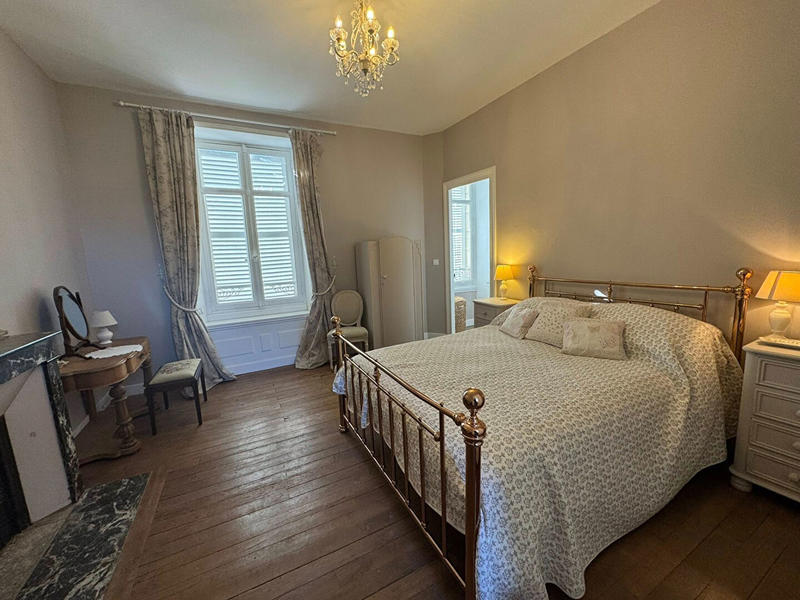 Château - 388 m² - 14 pièces