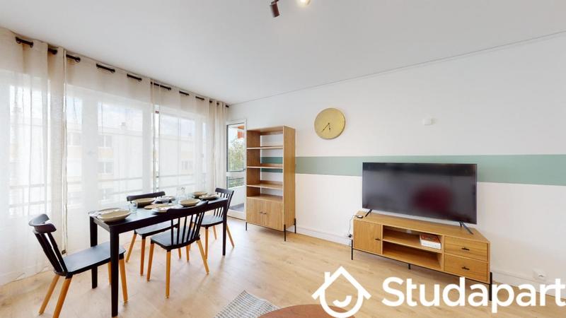 Chambre - 10 m² - 1 pièce