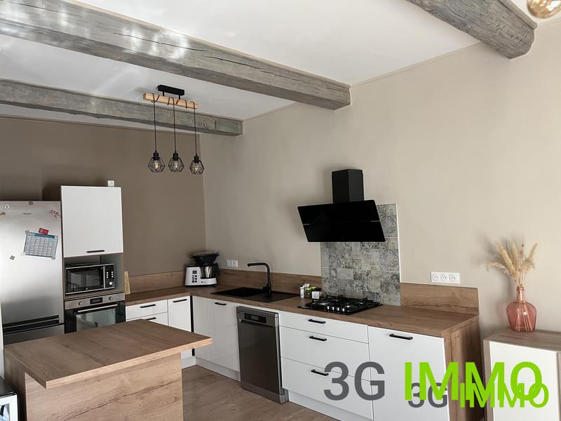 Maison - 104 m² - 4 pièces