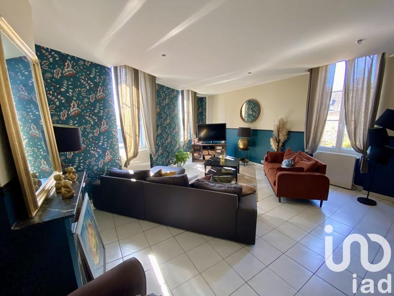 Maison - 184 m² - 9 pièces