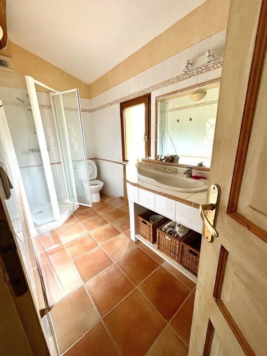 Villa - 185 m² - 6 pièces