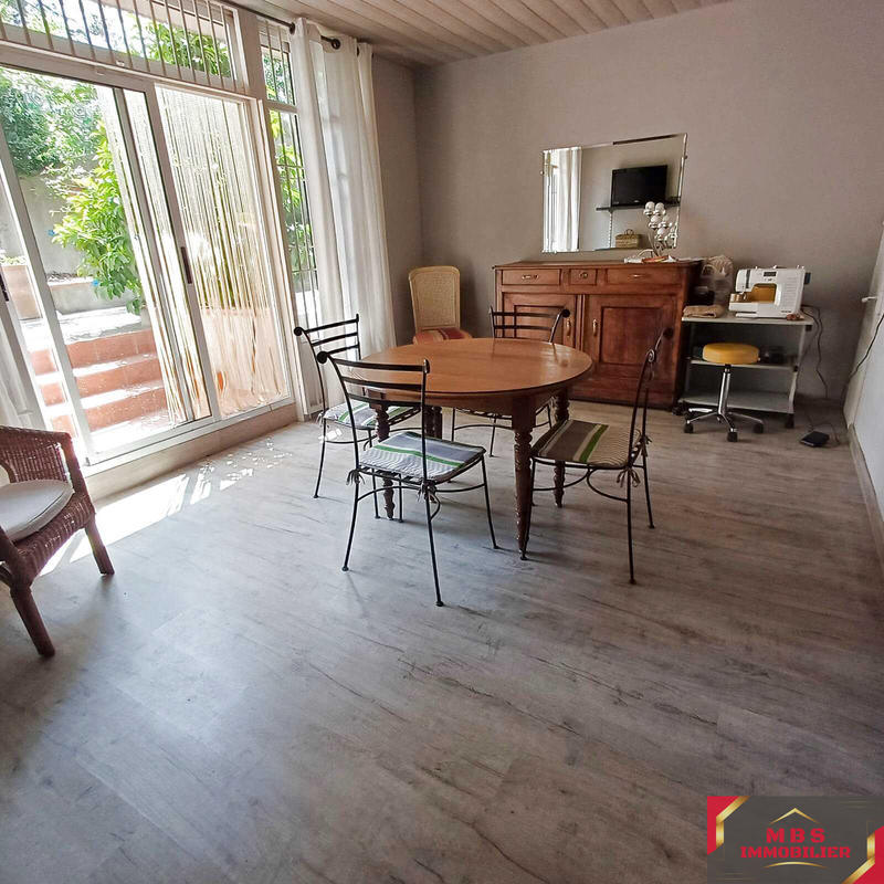 Maison de village - 250 m² - 8 pièces