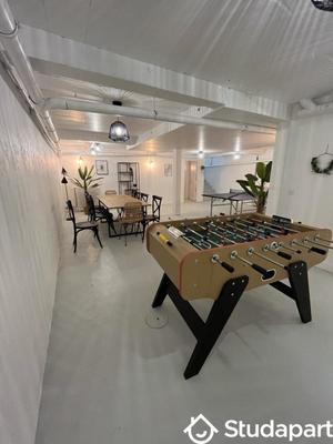 Chambre - 14 m² - 1 pièce