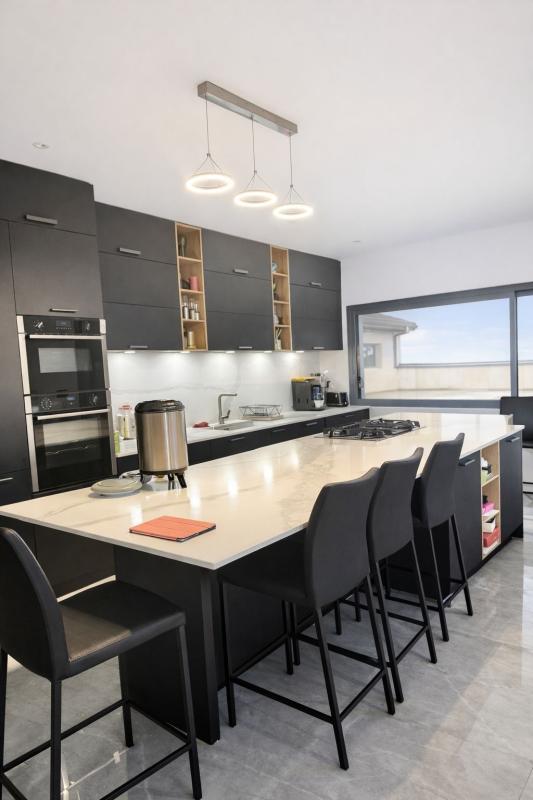 Maison - 229 m² - 6 pièces