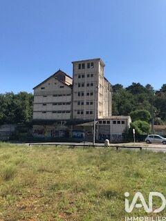 Immeuble - 3 198 m²