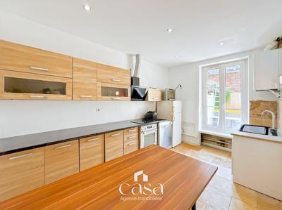 Maison - 87 m² - 5 pièces