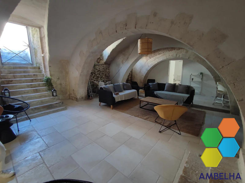 Appartement - 138 m² - 6 pièces