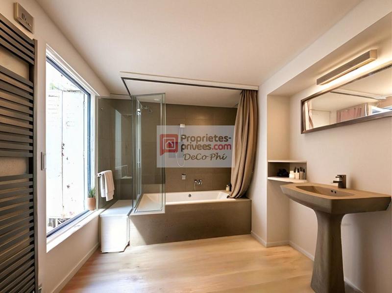 Maison - 185 m² - 7 pièces