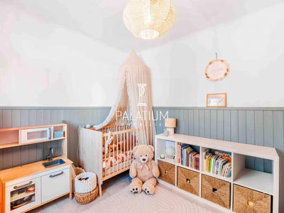 Maison - 210 m² - 8 pièces