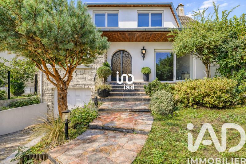 Maison - 140 m² - 7 pièces