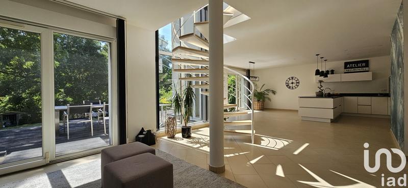 Maison - 159 m² - 5 pièces