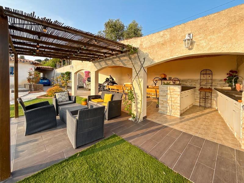Villa - 170 m² - 5 pièces