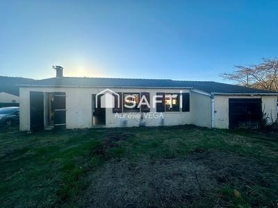 Maison - 90 m² - 4 pièces