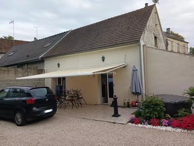 Maison - 105 m² - 5 pièces