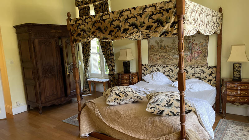 Château - 1 500 m² - 30 pièces